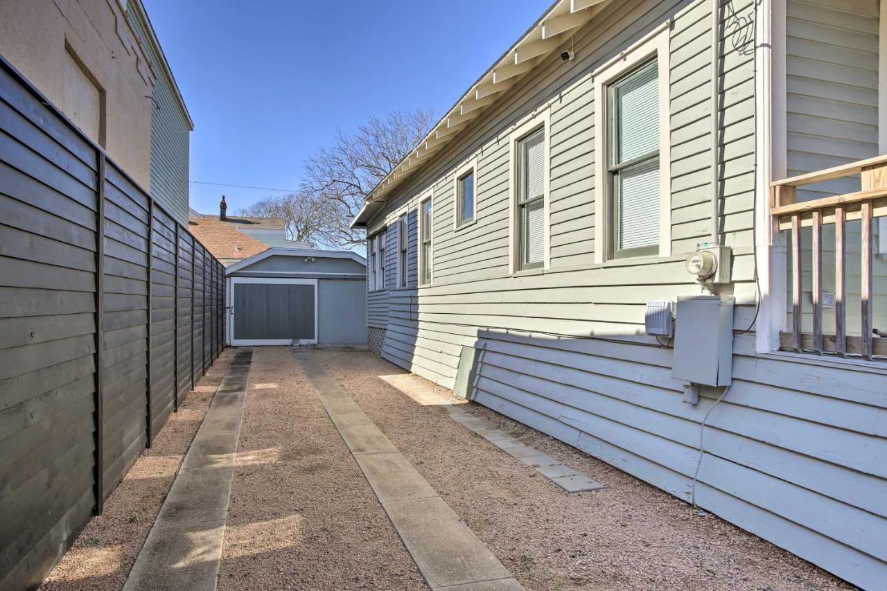 Cozy Beach Bungalow Near Galveston Seawall And Pier 外观 照片
